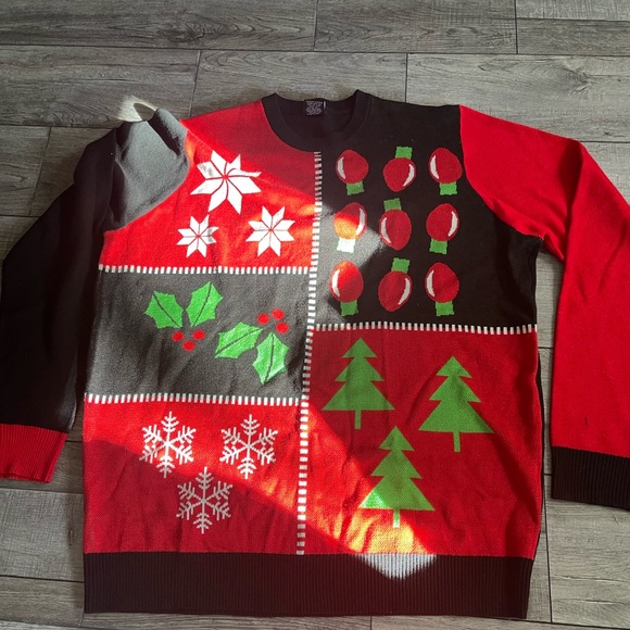 Fun Christmas Sweater Men’s Size 4 XLT EUC 65% acrylic/ 45% rayon machine wash - Picture 9 of 9